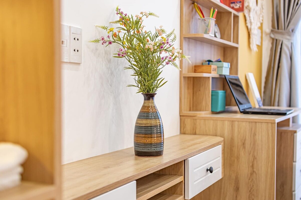 Choosing a vessel for the flowers you actually buy